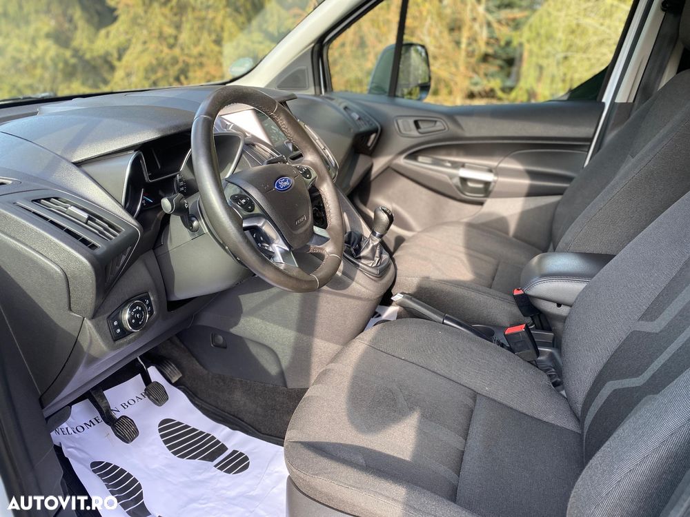 Ford Tourneo Connect Grand 1.5TDCi Start/Stop Titanium - 22