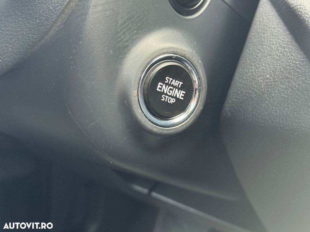 Skoda Octavia Combi 2.0 TDI Sportline - 28