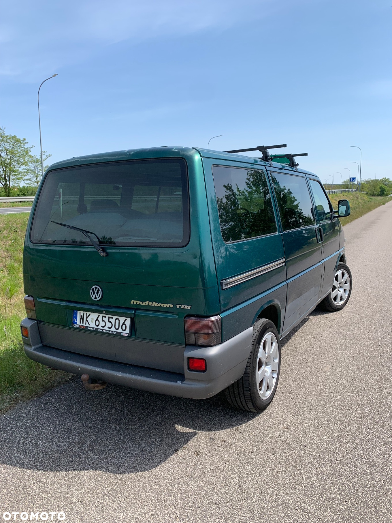 Volkswagen Multivan - 15