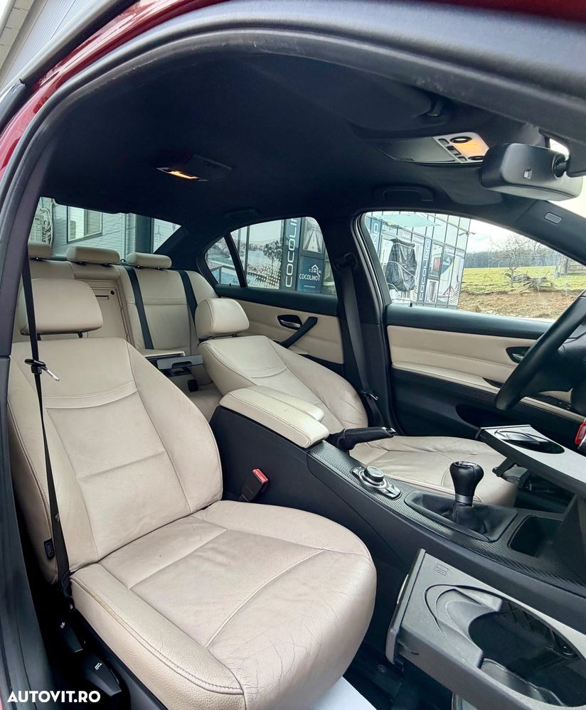 BMW Seria 3 320d DPF Blue Performance Edition Sport - 8