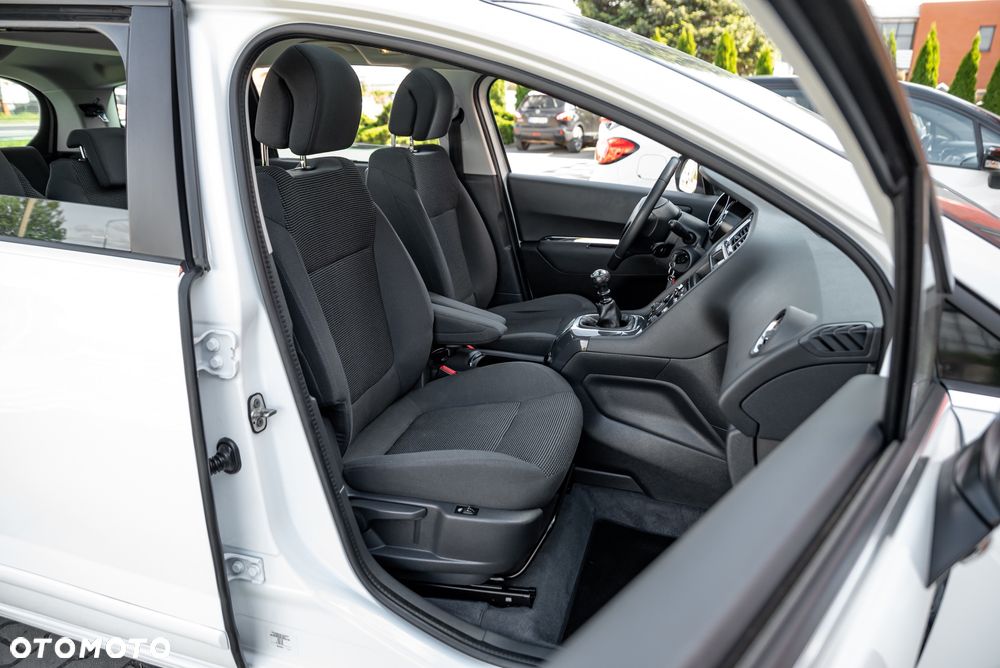 Peugeot 5008 2.0 BlueHDi Allure 7os - 25