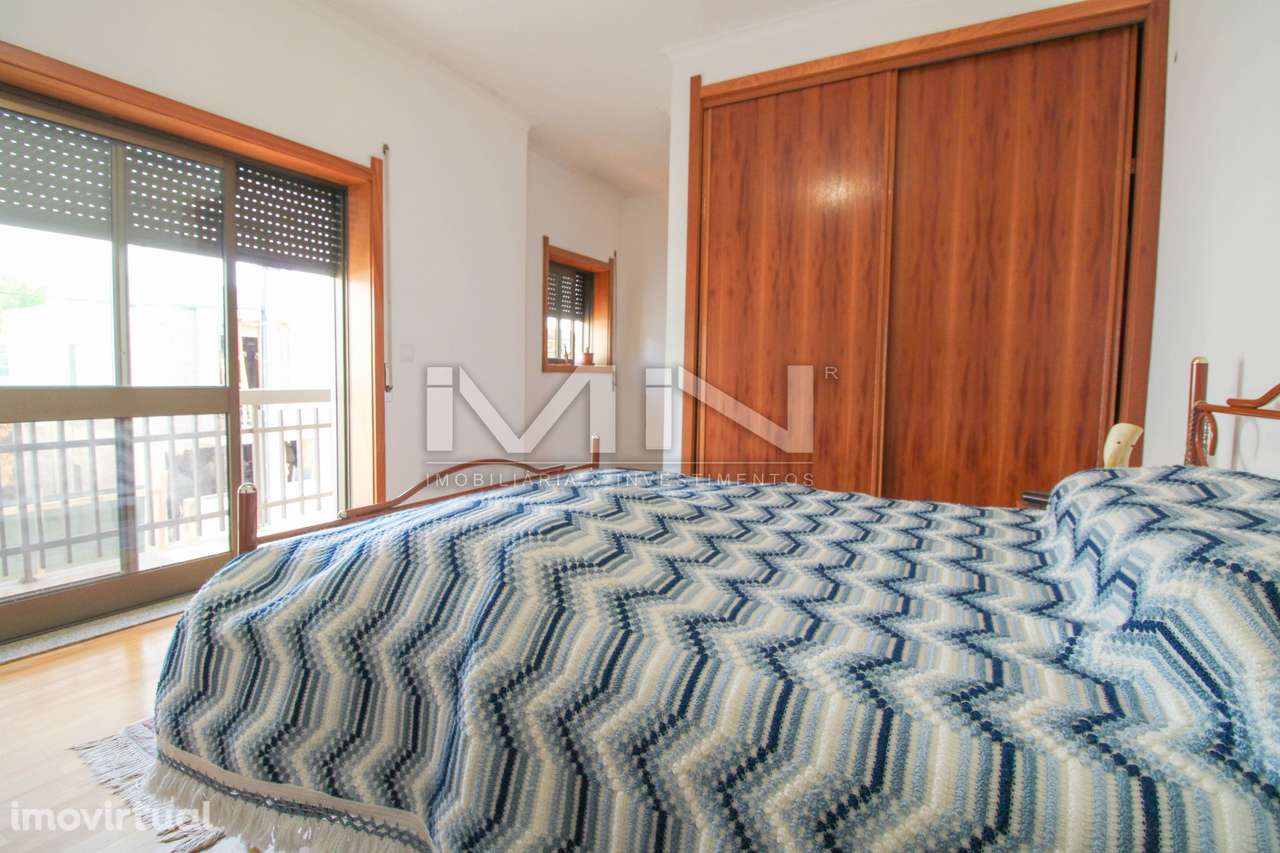 Espaço e Privacidade: Moradia Independente T3 com Jardim e Quintal - Grande imagem: 5/54