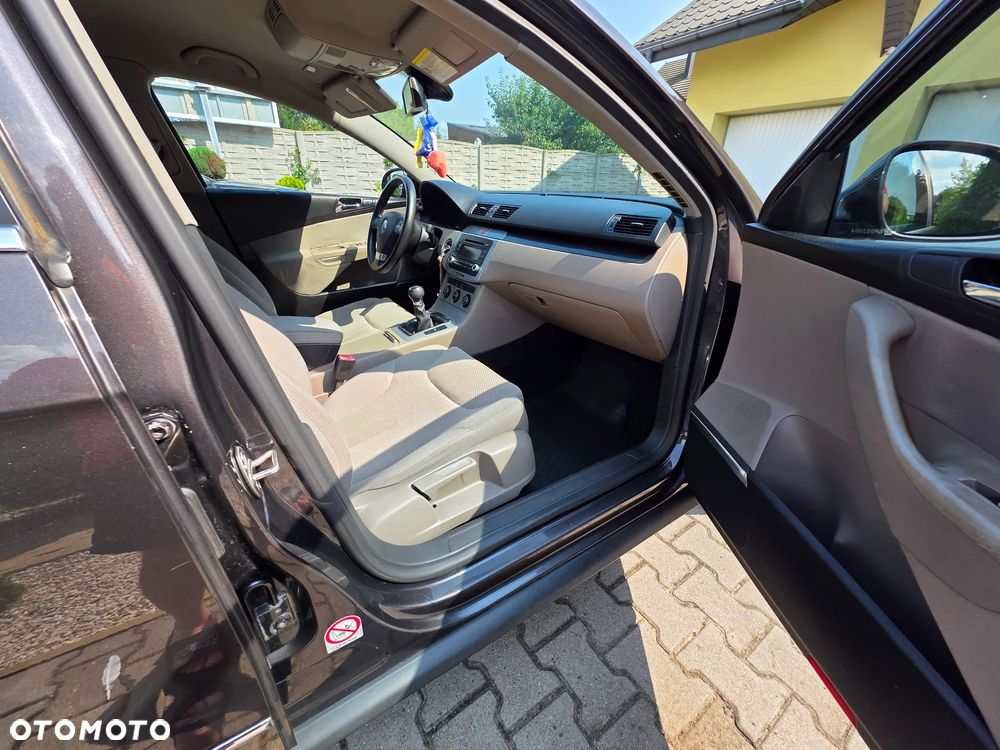 Volkswagen Passat 1.9 TDI Trendline - 5