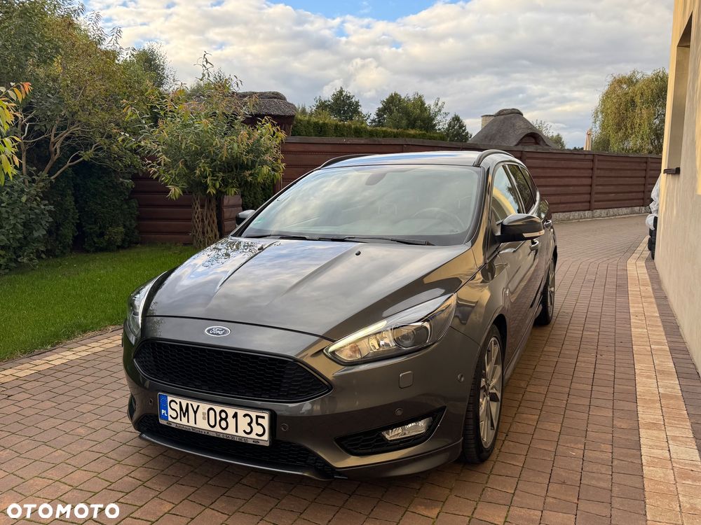 Ford Focus 1.5 EcoBoost ST-Line - 1