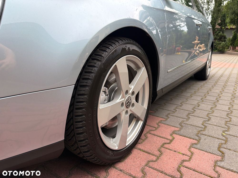Volkswagen Passat - 19