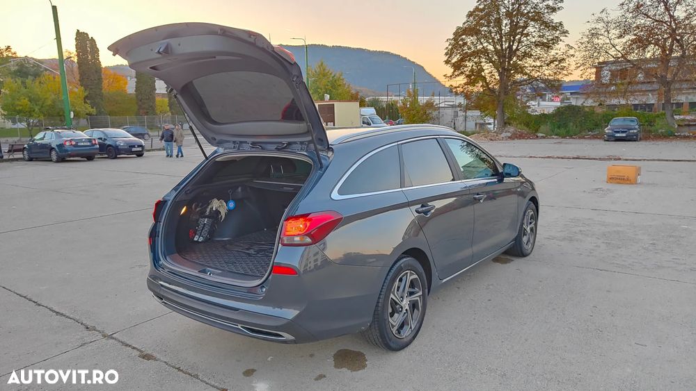 Hyundai i30 - 18