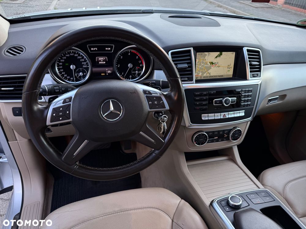 Mercedes-Benz ML 350 BlueTEC 4MATIC 7G-TRONIC - 6