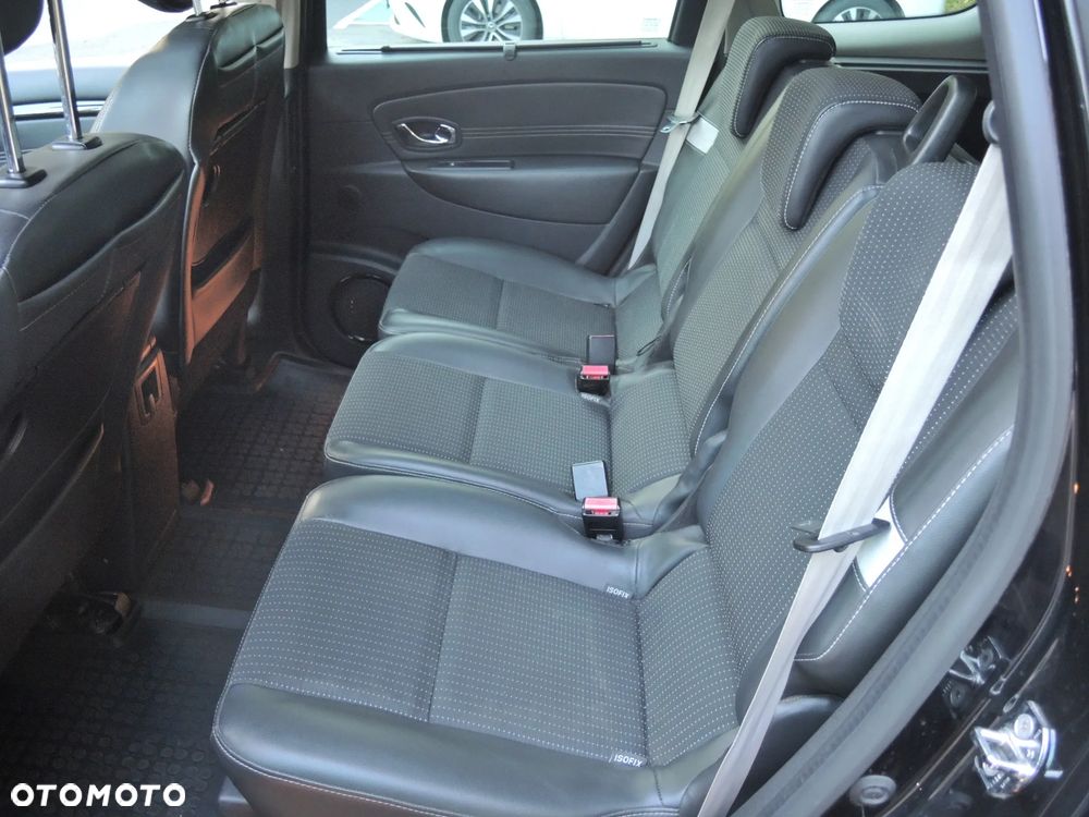 Renault Grand Scenic Gr 1.4 16V TCE Bose Edition - 10