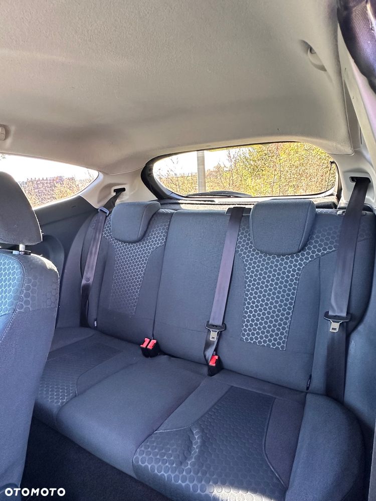 Ford Fiesta 1.6 Sport - 12