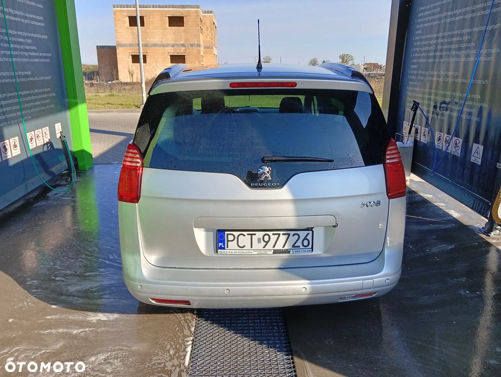 Peugeot 5008 HDI FAP 115 Style - 6