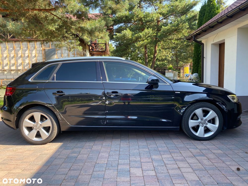 Audi A3 Sportback 2.0 TDI S line Sportpaket - 13