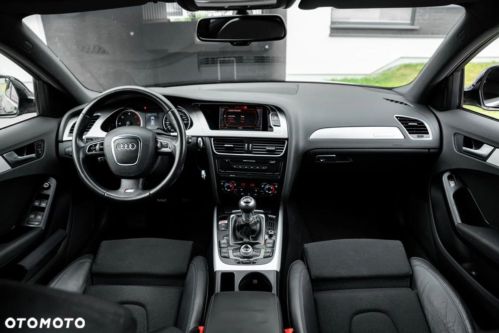 Audi A4 Avant 3.0 TDI DPF quattro S line Sportpaket (plus) - 16