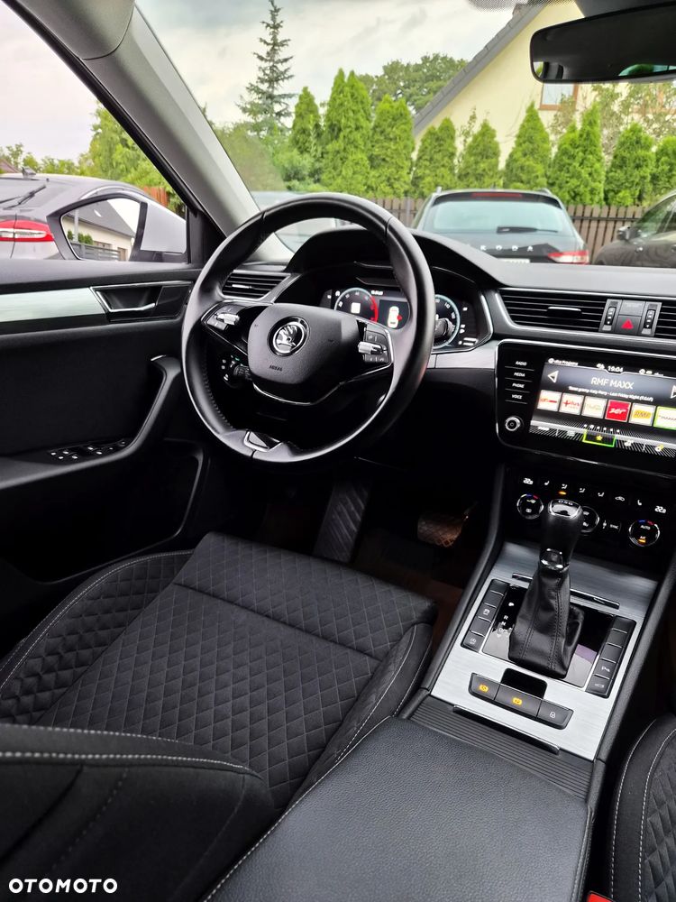 Skoda Superb 2.0 TDI SCR Ambition DSG - 9
