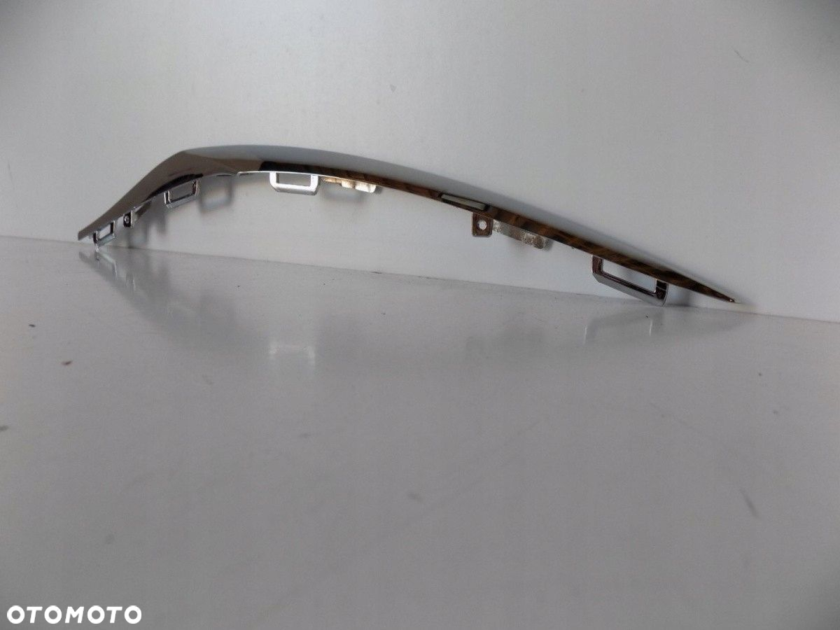 Mercedes CLA W117 Listwa ozdobna chromowa R - 4320 - 3