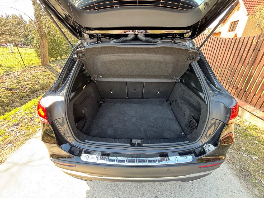 Mercedes-Benz GLA 200 7G-DCT AMG Line - 20