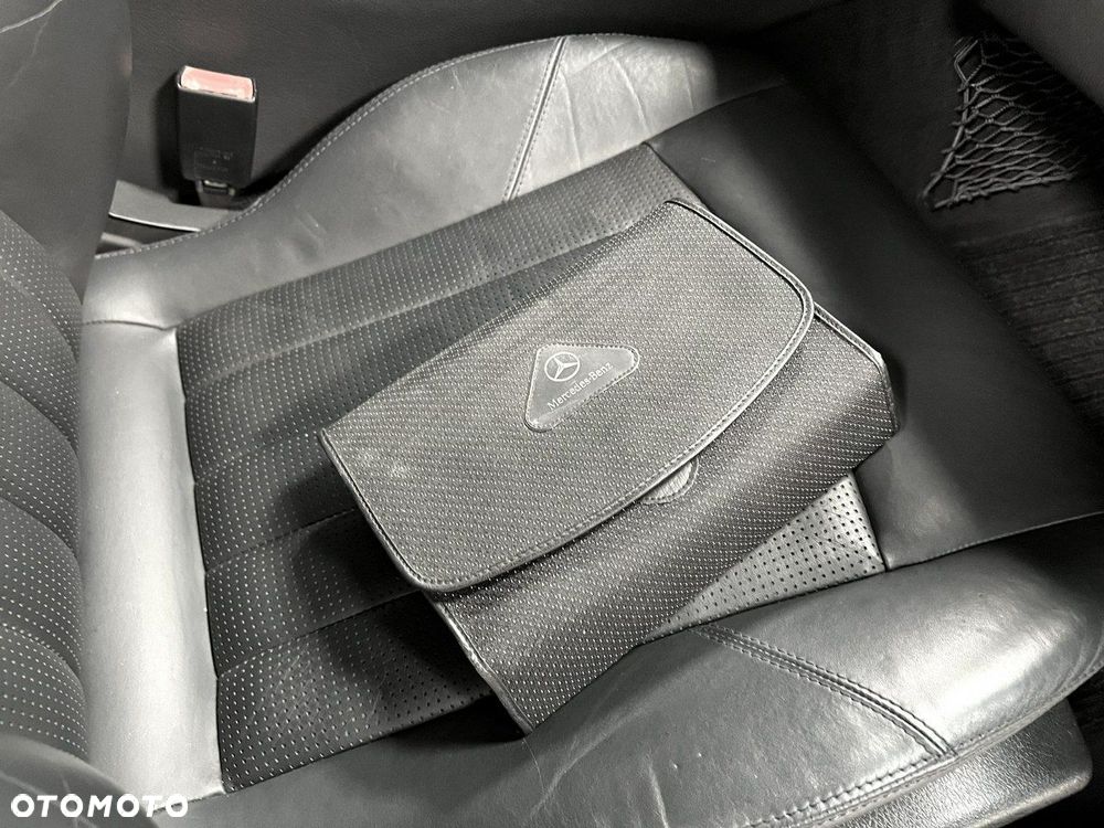 Mercedes-Benz Klasa C 32 AMG - 34