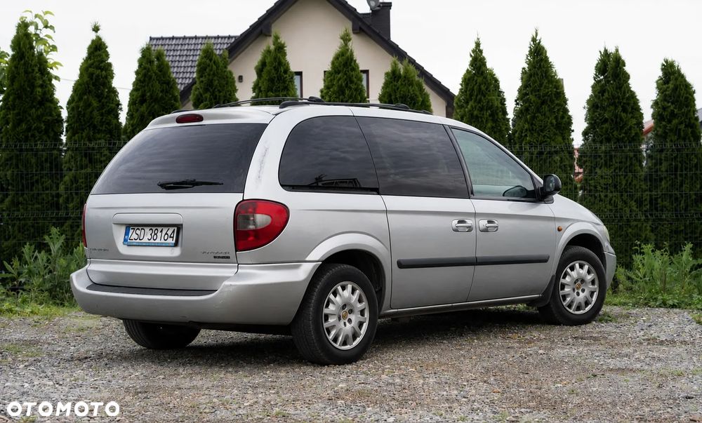 Chrysler Voyager 2.8 LX CRD - 4