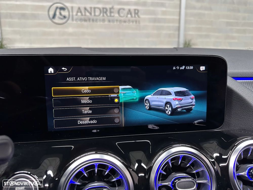 Mercedes-Benz GLA 250 e 8G-DCT Progressive — fotografia 34