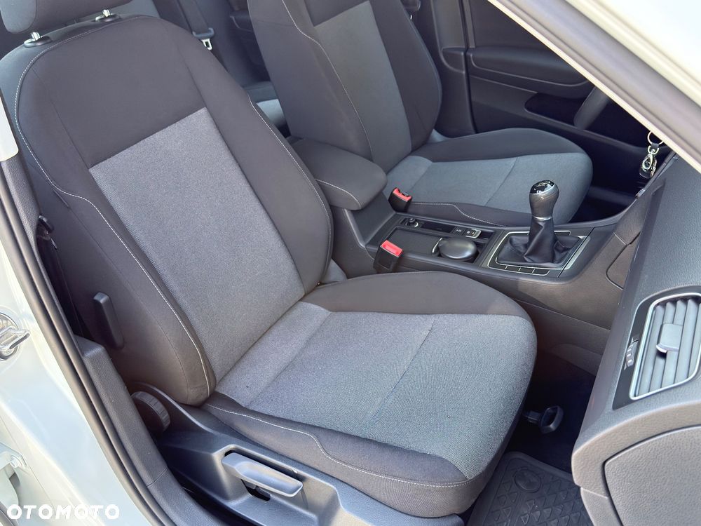 Volkswagen Golf 1.2 TSI BMT Trendline EU6 - 15