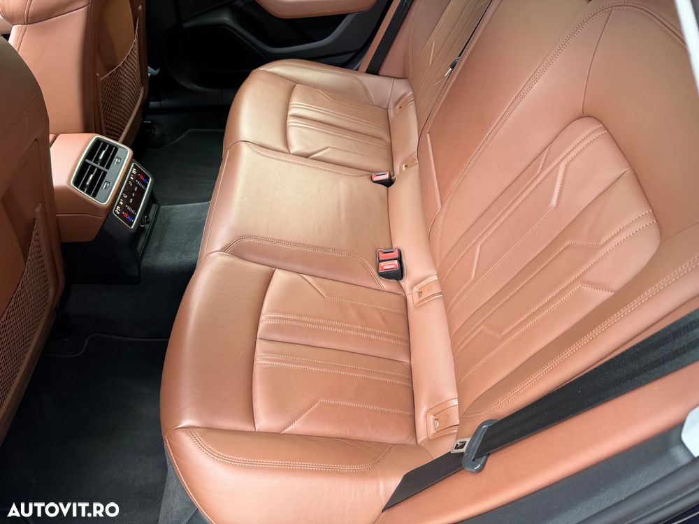 Audi A6 Limuzina 50 TFSI e quattro S tronic design - 11