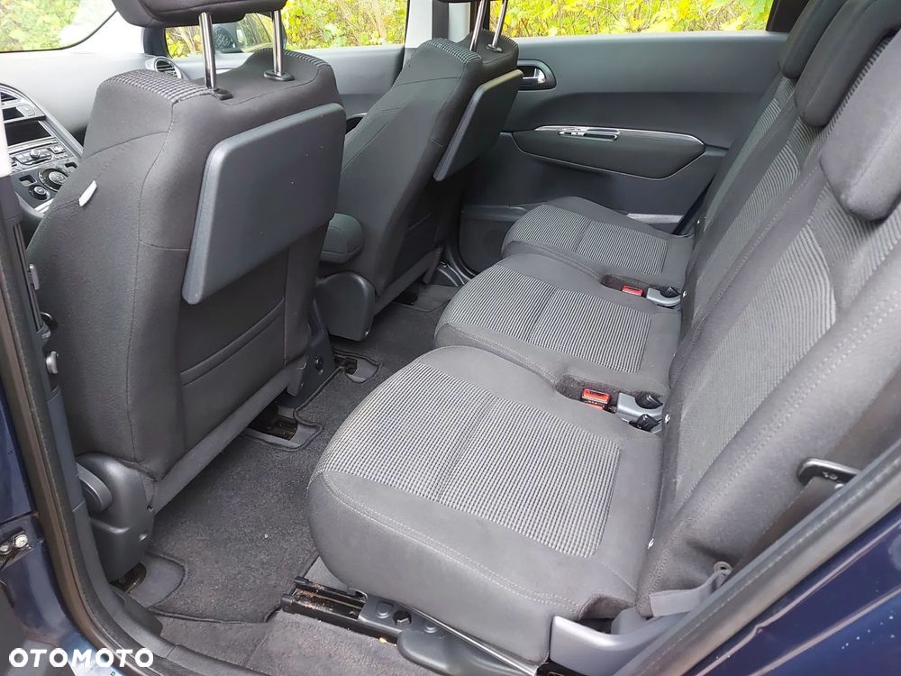 Peugeot 5008 1.6 THP Business Line - 11