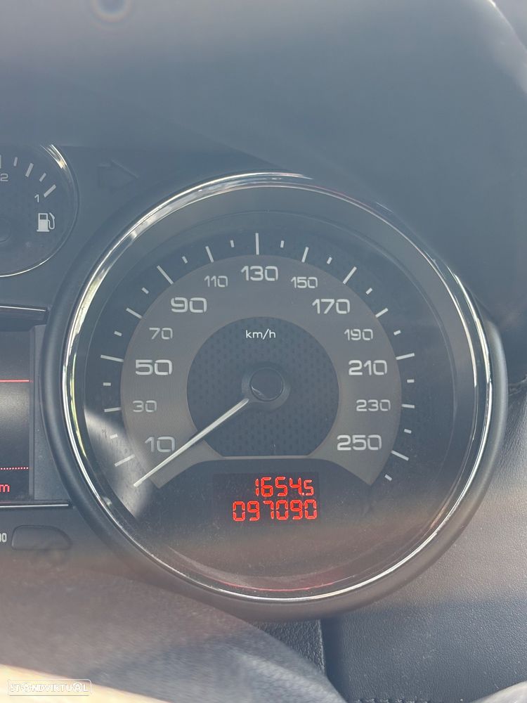 Peugeot RCZ 1.6 200 THP - 14