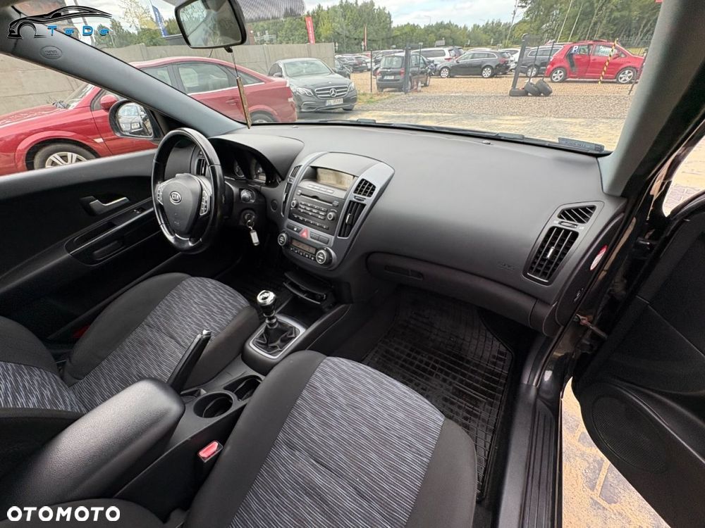 Kia Ceed 1.6 Crdi Optimum + - 27