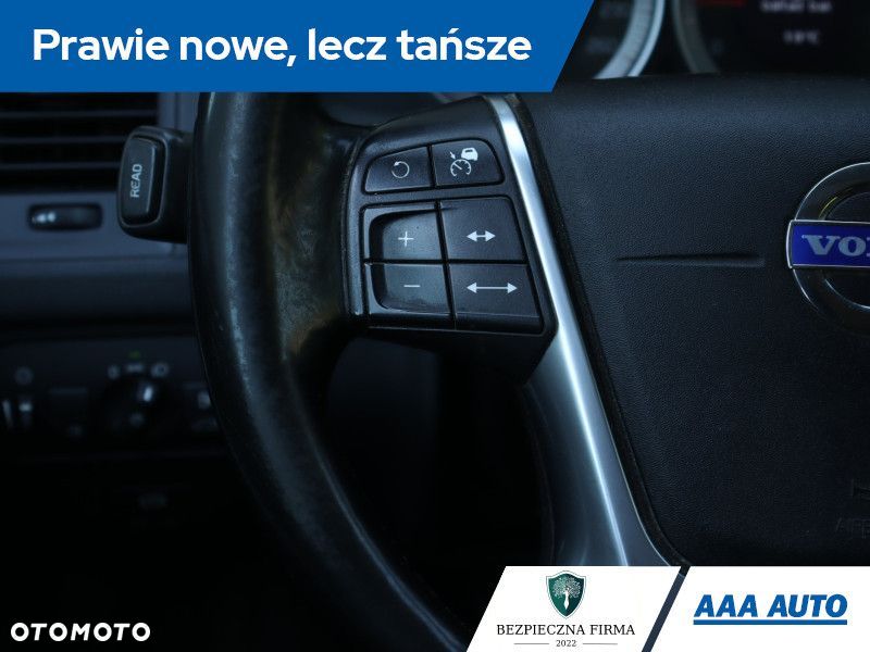 Volvo XC 60 - 24
