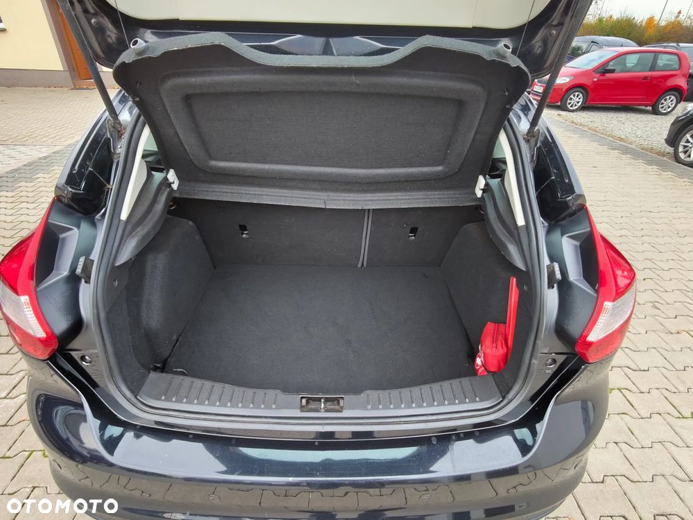 Ford Focus - 12