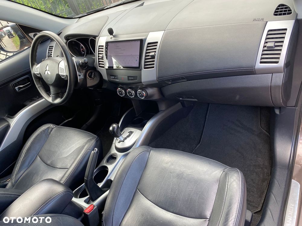 Mitsubishi Outlander 2.0 Intense + 2WD EU5 CVT - 6