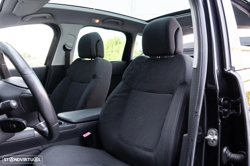 Peugeot 3008 1.6 HDi Allure - 9