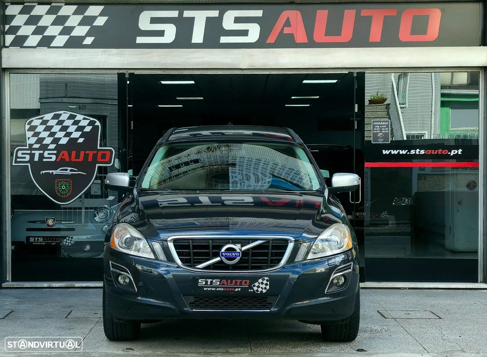 Volvo XC 60 D5 Momentum Geartronic - 11