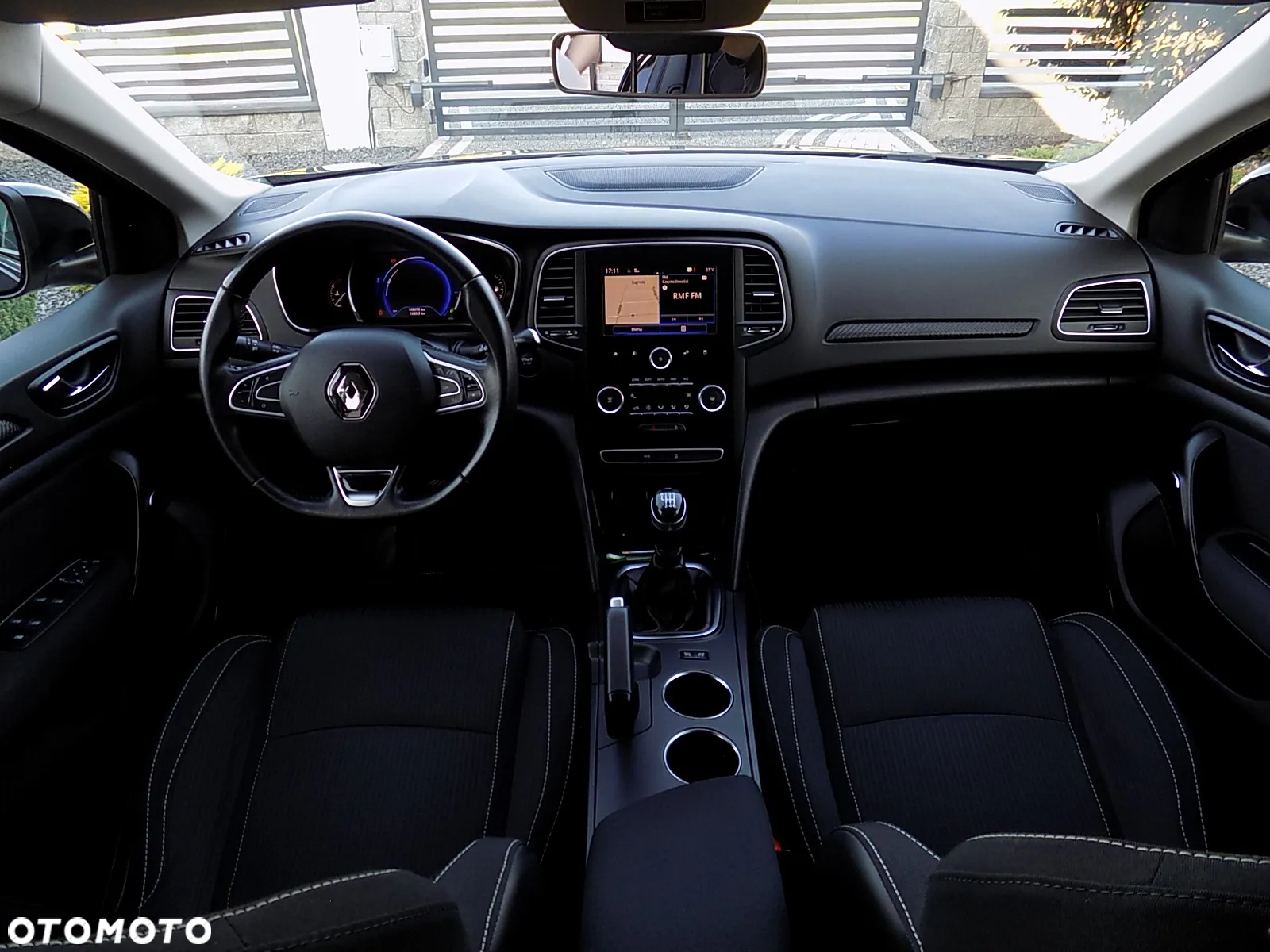 Renault Megane ENERGY TCe 100 LIMITED - 29