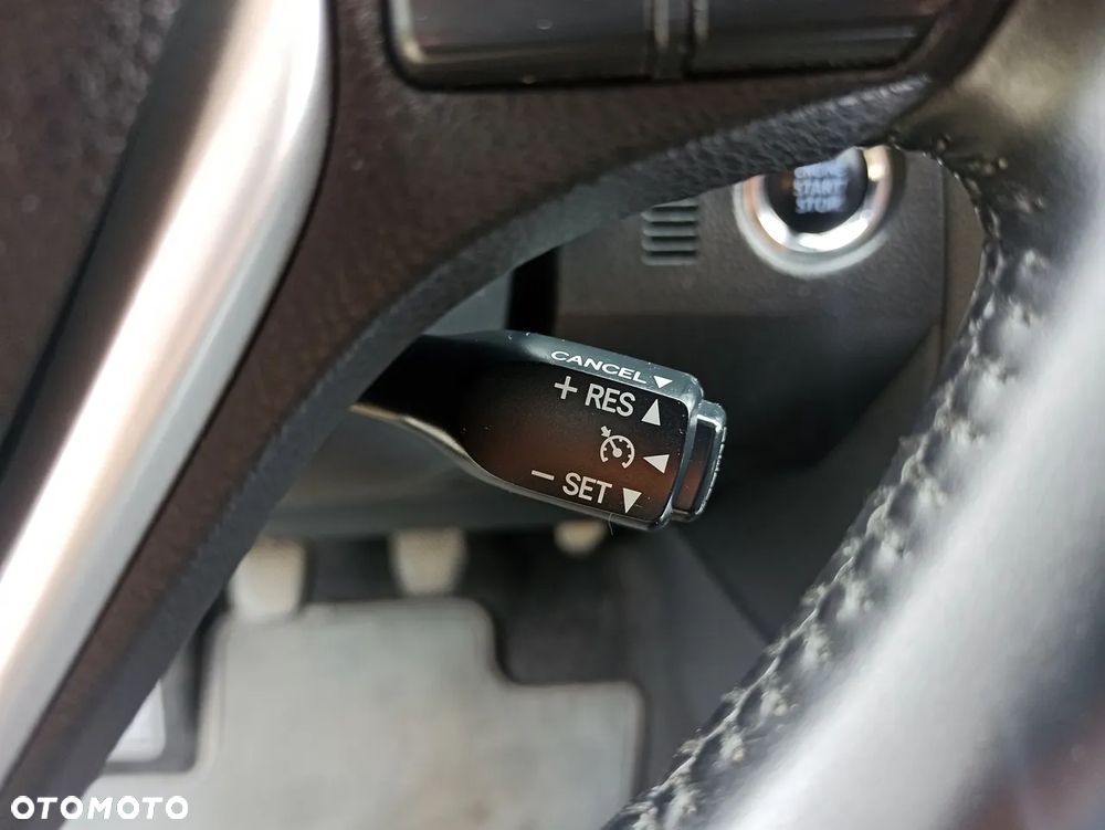 Toyota Auris 2.0 D-4D Executive - 32