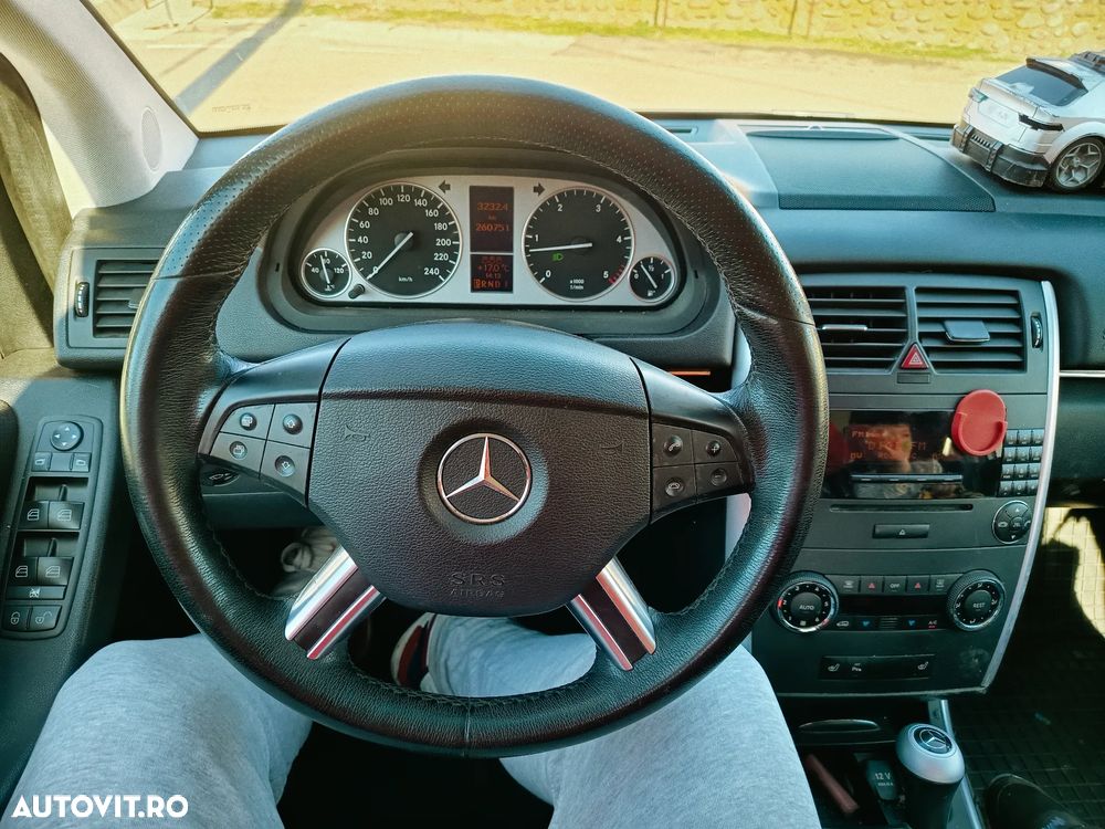 Mercedes-Benz B 200 CDI Autotronic - 7