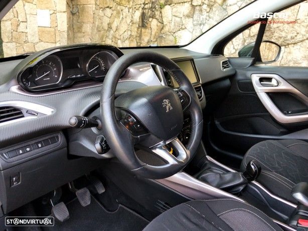 Peugeot 2008 1.6 e-HDi Allure - 13