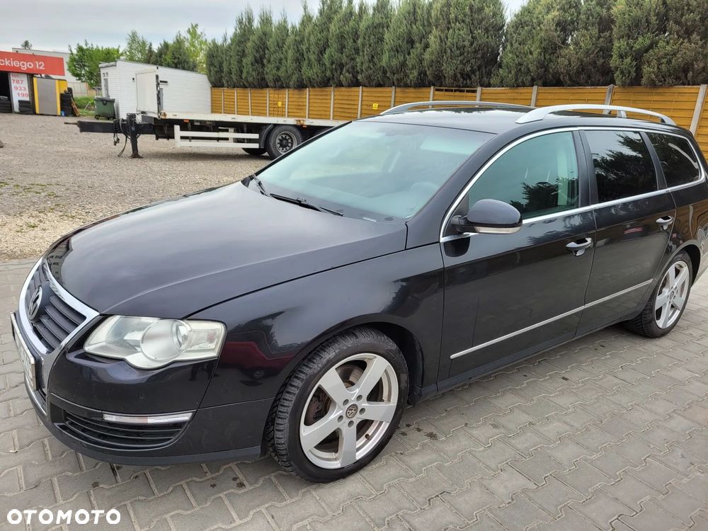 Volkswagen Passat - 1