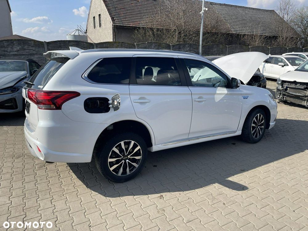 Mitsubishi Outlander 2.4 4WD Spirit - 5