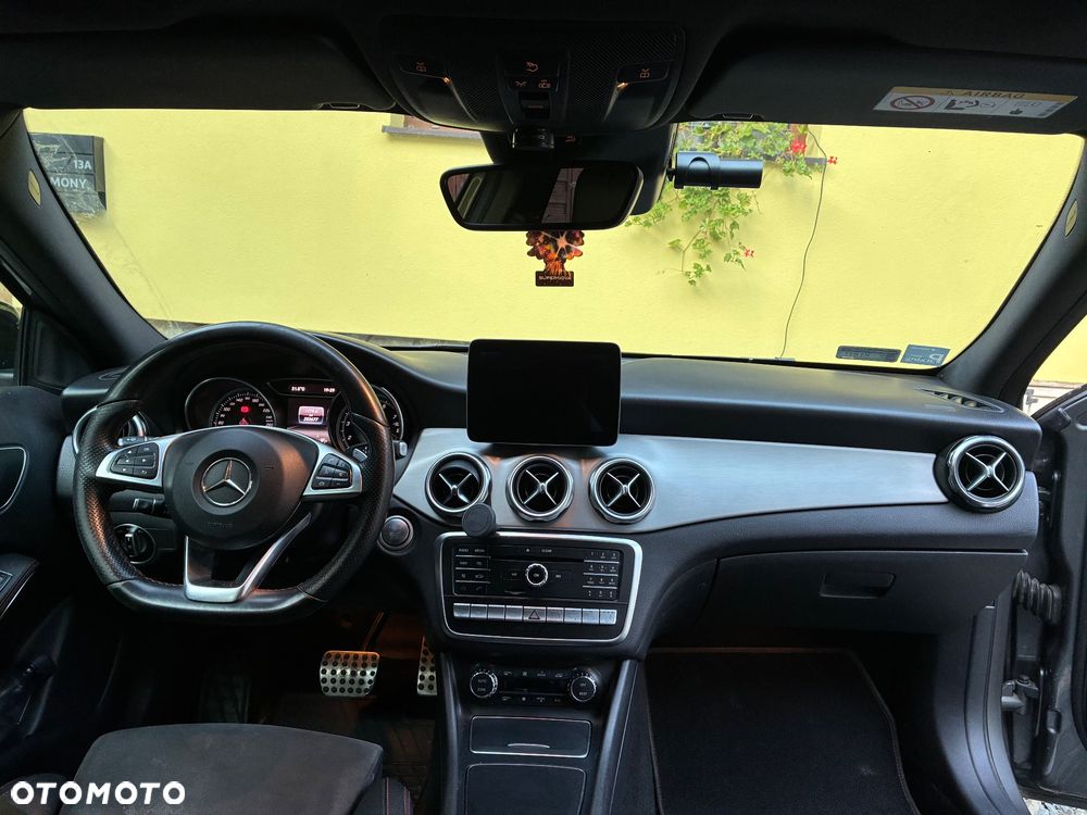Mercedes-Benz GLA 250 7G-DCT AMG Line - 6