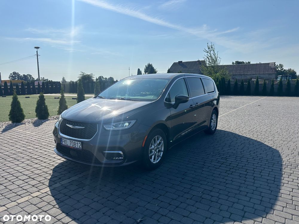 Chrysler Pacifica - 14