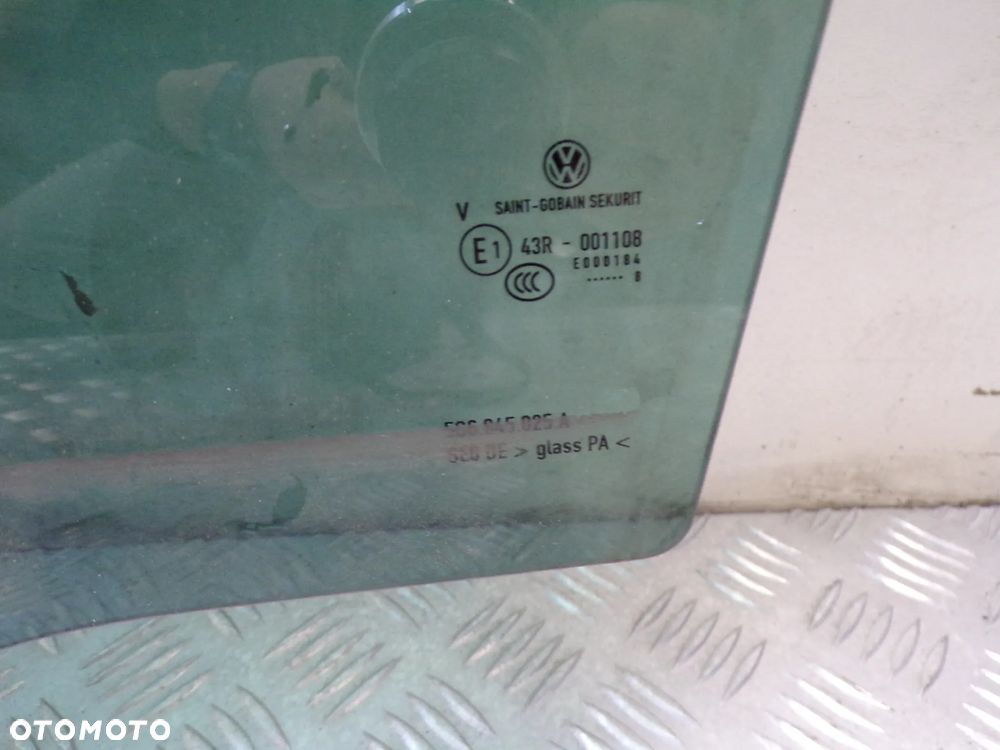 SZYBA BOCZNA DRZWI LEWY TYŁ VOLKSWAGEN GOLF VII ZIELONA 2018 - 2