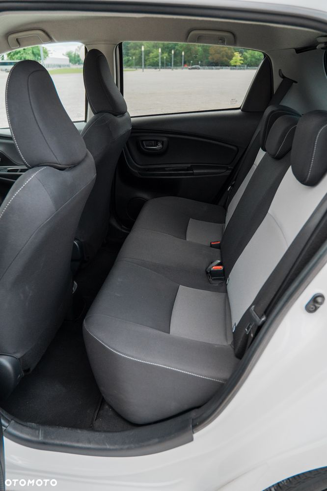 Toyota Yaris 1.5 Premium - 15