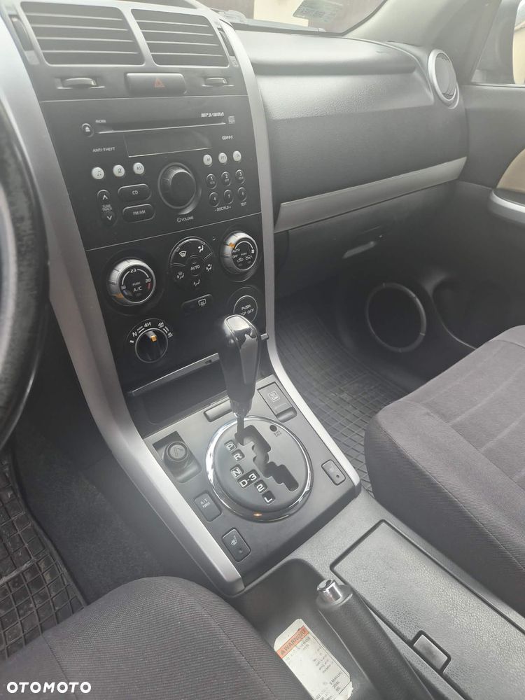 Suzuki Grand Vitara 2.0 De Luxe - 5