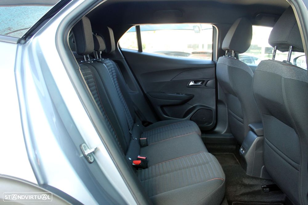 Peugeot e-2008 50 kWh Active Pack - 45