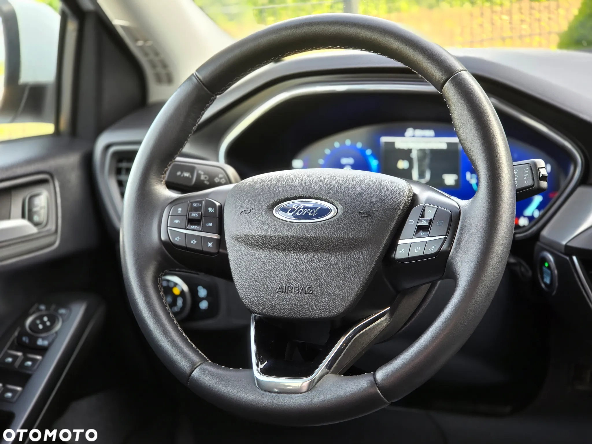 Ford Focus 1.5 EcoBlue Start-Stopp-System TITANIUM - 24