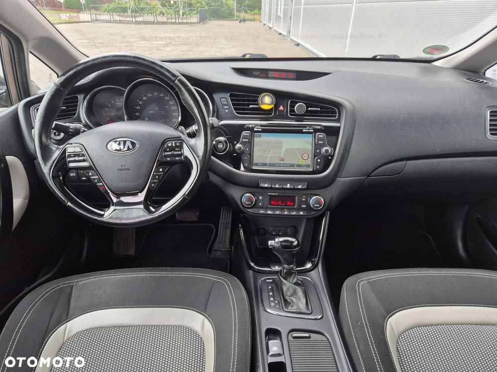 Kia Ceed 1.6 CRDi 128 Platinum Edition - 21