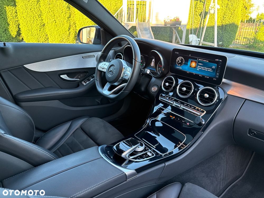 Mercedes-Benz Klasa C 200 d 9G-TRONIC AMG Line - 26