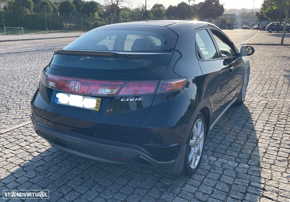 Honda Civic 2.2 i-CTDi Executive NAVI - 3