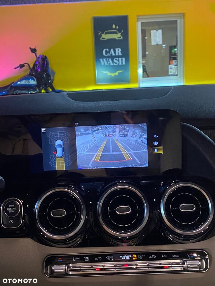 Mercedes-Benz GLA 200 - 16