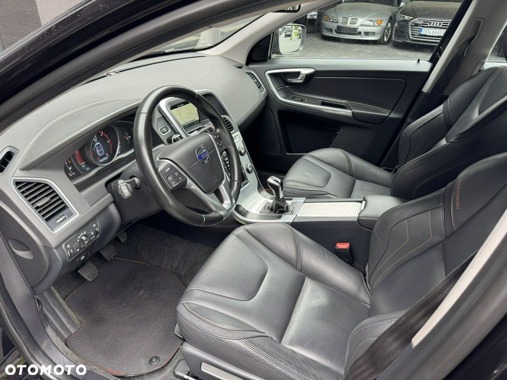 Volvo XC 60 D3 Drive-E Ocean Race - 23
